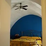 לינה וארוחת בוקר Palazzo Rocci גאליפולי