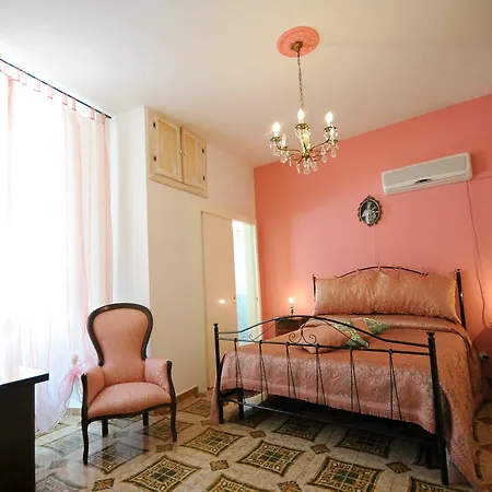 Palazzo Rocci Bed & Breakfast