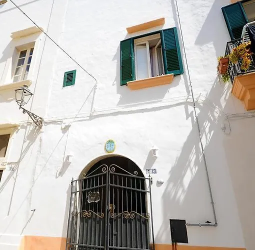 Palazzo Rocci Couette-café